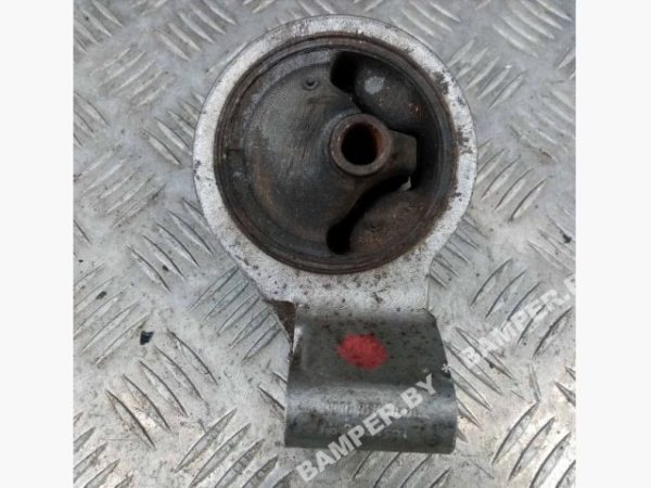 Подушка крепления двигателя к Mitsubishi Carisma, 1997 г.
