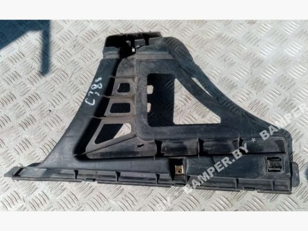 Кронштейн крепления бампера заднего к Mitsubishi Carisma, 1999 г.