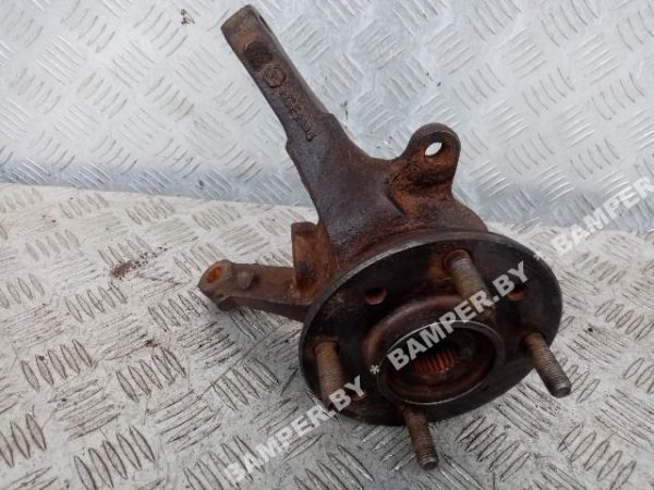 Ступица передняя правая к Mitsubishi Carisma, 1999 г.