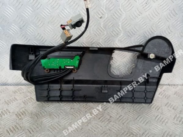 Накладка боковая на сиденье к Land-Rover Discovery, 2008 г.