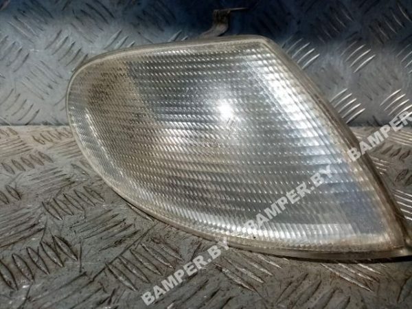 Поворотник правый к Volkswagen Sharan, 1998 г.