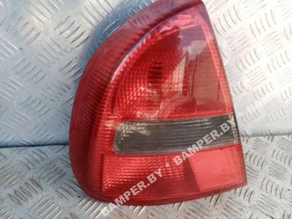 Фонарь задний левый к Mitsubishi Carisma, 2000 г.