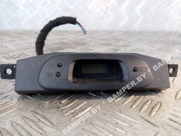 Часы к Mitsubishi Carisma, 1997 г.