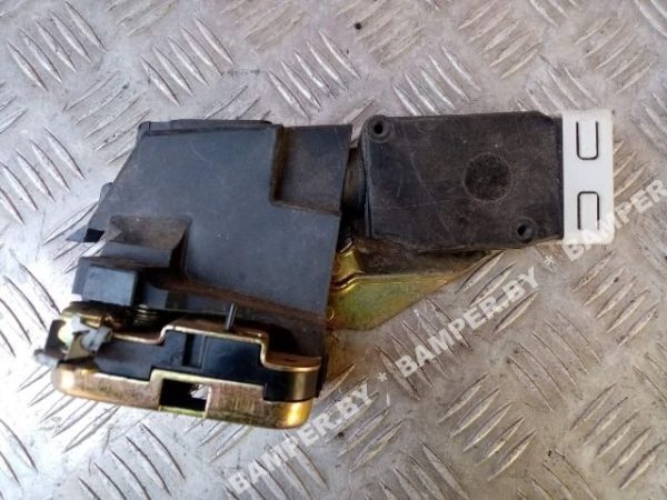 Замок двери задней правой к Mitsubishi Carisma, 2000 г.
