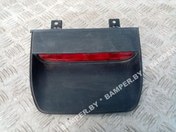 Стоп-сигнал к Mitsubishi Carisma, 2001 г.