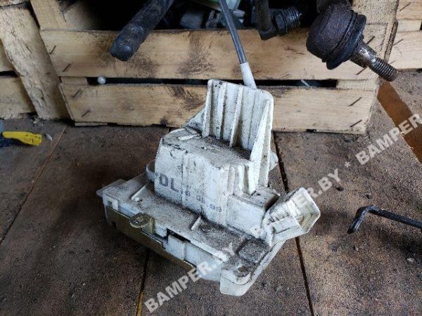 Замок двери передней правой к Ford Focus, 2001 г.