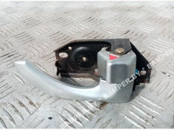 Ручка внутренняя передняя правая к Hyundai Terracan, 2005 г.