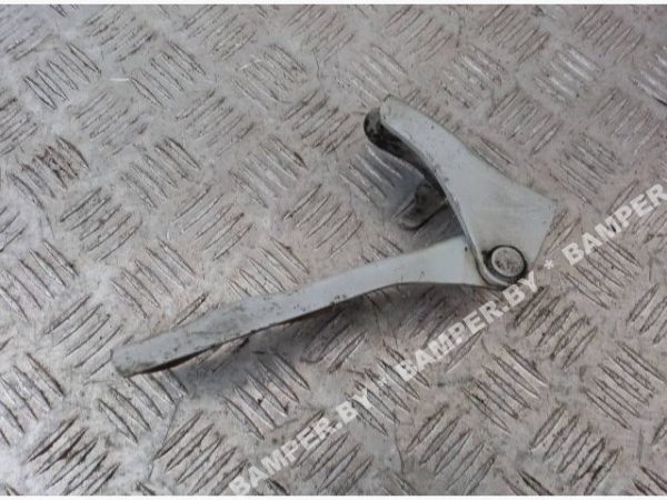 Петля капота к Hyundai Terracan, 2005 г.