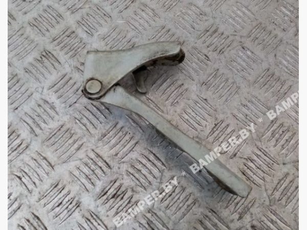 Петля капота к Hyundai Terracan, 2005 г.