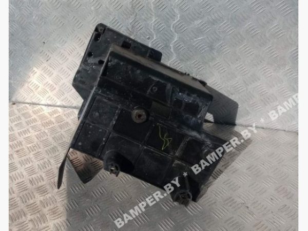 Аккумуляторный ящик (АКБ) к Land-Rover Range Rover, 2000 г.