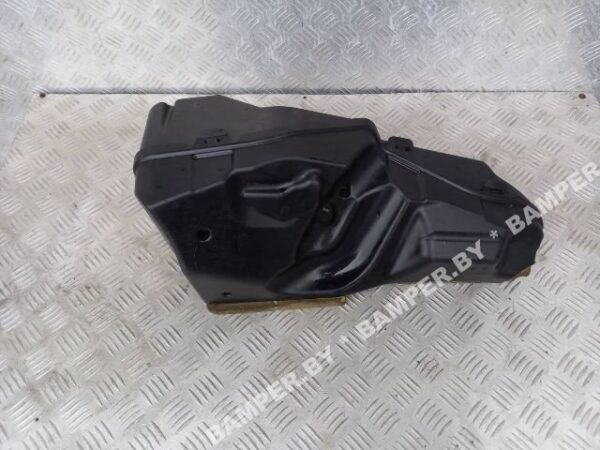 Кожух компрессора пневмоподвески к Land-Rover Range Rover Sport, 2007 г.